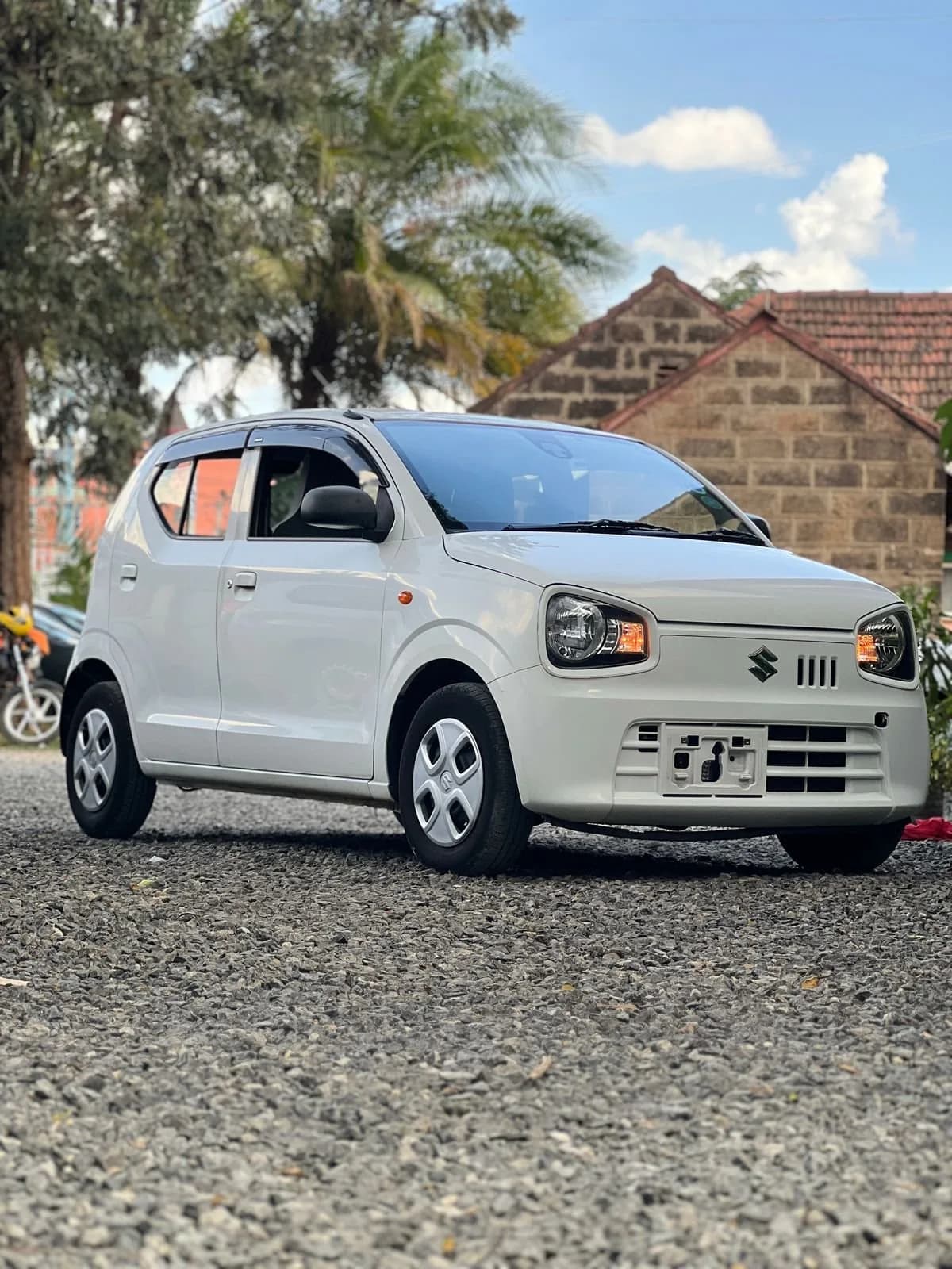 Vehicle photo 1 of 12